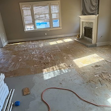 Very-high-quality-engineered-hardwood-flooring-installation-completed-in-the-neighborhood-of-Hampstead-in-Montgomery-Alabama 5